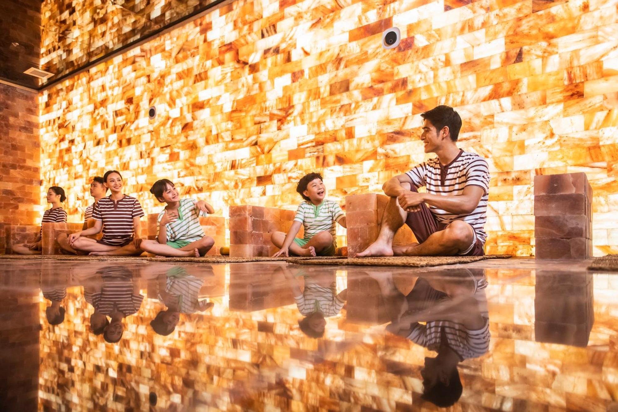 Vinpearl Resort & Spa Nha Trang Bay Dış mekan fotoğraf Salt Cave at The Park, Hyderabad